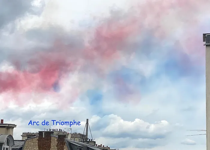 Studio Avec Balcon L\'Arc De Triomphe